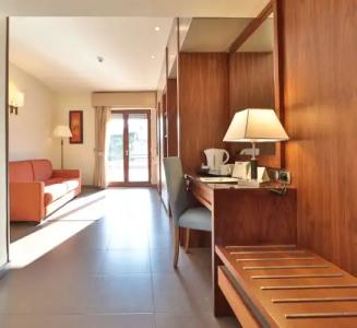 Suites & Residence - 1