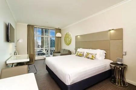 Clarion Suites Gateway - 110