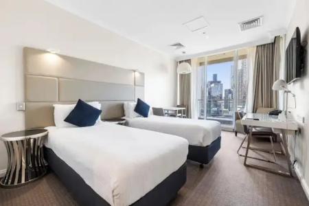 Clarion Suites Gateway - 95