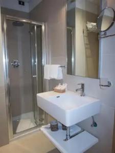 Yes Touring & Spa - 69