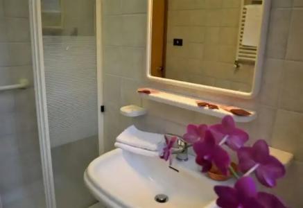 Colonne - Alihotels - 10