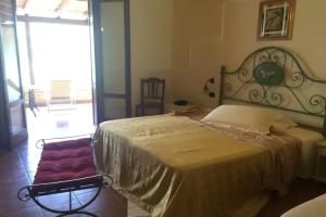 Hotel Oasi, Castelluzzo