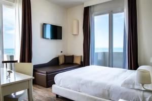 Hotel Universal, Senigallia