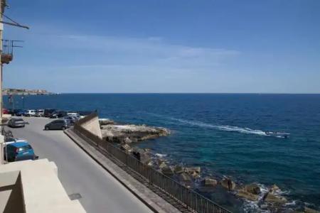 Livingston Siracusa - 12