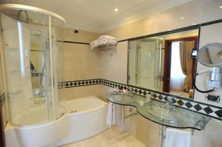 Livingston Siracusa - 45