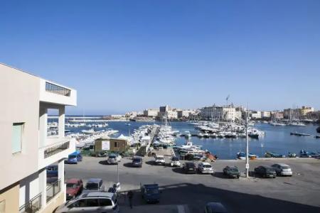 Lakkios Charming Suites and Rooms - 18