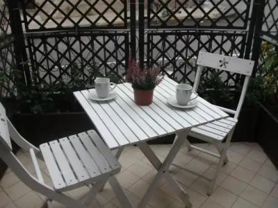 Lakkios Charming Suites and Rooms - 30