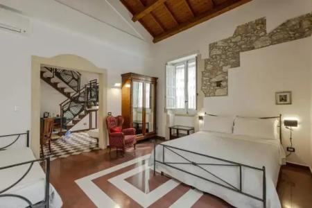 Lakkios Charming Suites and Rooms - 79