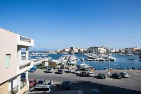 Lakkios Charming Suites and Rooms - 75