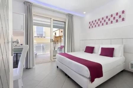 Tasso Suites & Spa - 56