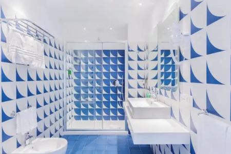 Central Wellness - 215