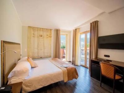 Central Wellness - 144