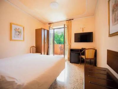 Central Wellness - 58