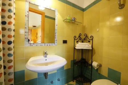 Orchid Corner Guesthouse - 8