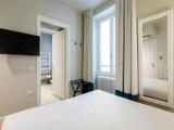 Standard Double room with street view