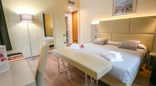 Dynasty Suites Downtown Apartments - 69