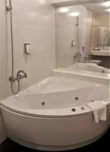 Mabre Residence - 119
