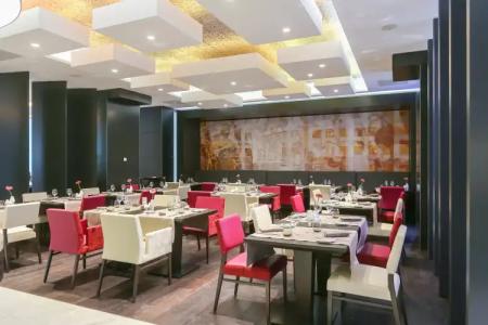 Le Royals & Resorts - 34