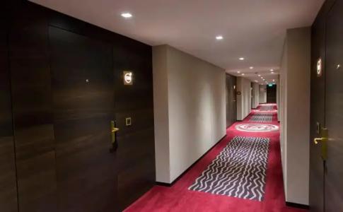 Le Royals & Resorts - 16