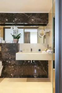 Le Royals & Resorts - 35