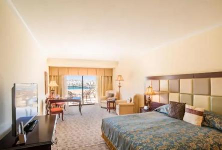 Grand Excelsior - 61