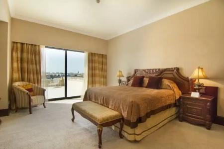 Grand Excelsior - 104