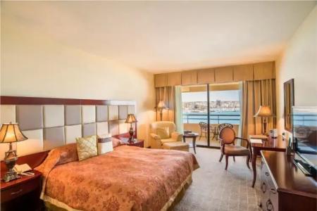Grand Excelsior - 62