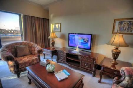 Grand Excelsior - 101