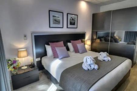 St Julian's Bay - 76