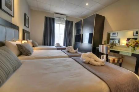 St Julian's Bay - 86