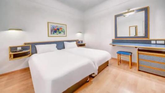 AX Sunny Coast Resort & Spa - 65