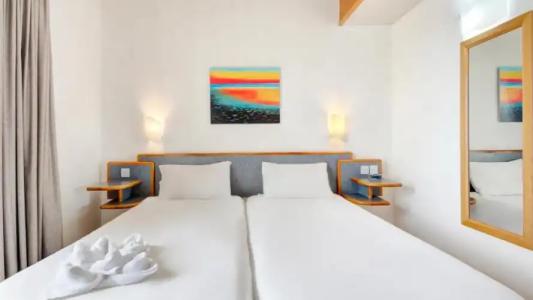 AX Sunny Coast Resort & Spa - 57