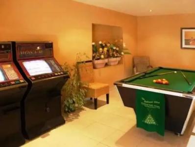 Club Salina Warhf - 22