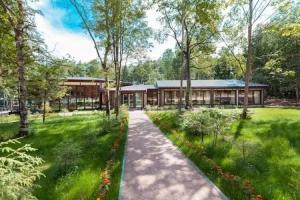 Dragunsky Ruchey Holiday Park Tourist base, Imeni Morozova