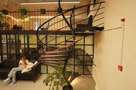 AQ Capsule Hostel - 20