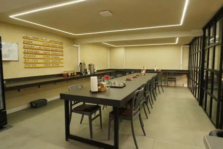 AQ Capsule Hostel - 1