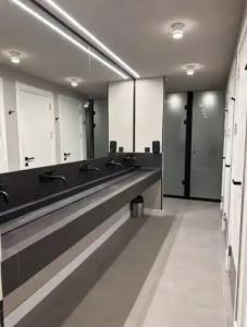 AQ Capsule Hostel - 3