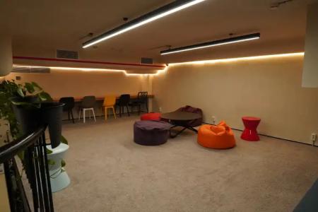 AQ Capsule Hostel - 10