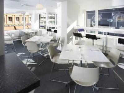 Thon Gyldenløve - 17