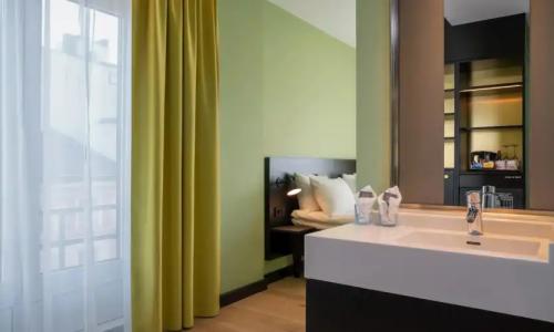 Thon Gyldenløve - 27