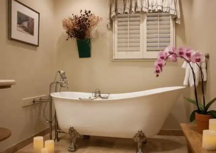 Carmel Country Inn - 7