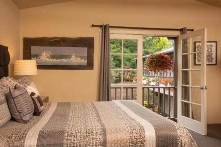 Carmel Country Inn - 56