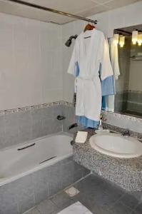 Safeer Continental - 23