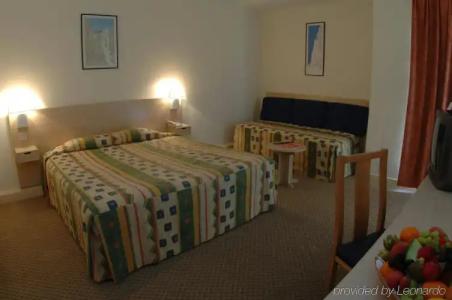 Tulip Inn Downtown Muscat - 22