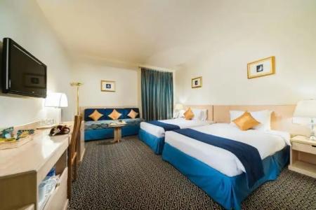 Tulip Inn Downtown Muscat - 3