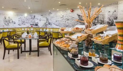 Tulip Inn Downtown Muscat - 20