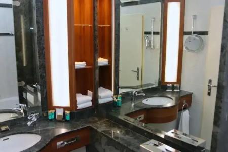 Warsaw Presidential - 63