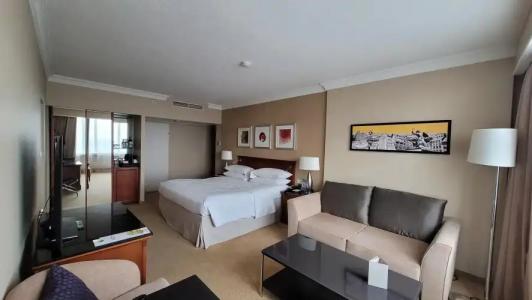 Warsaw Presidential - 41