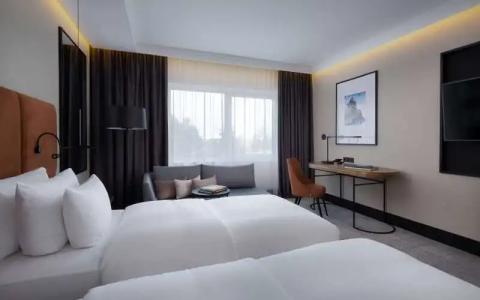 Radisson Collection, - 46