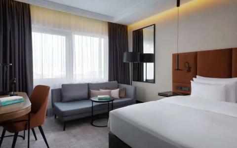 Radisson Collection, - 45